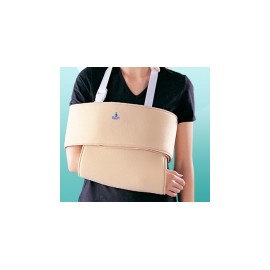 Cabestrillo y vendaje