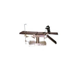 Mesa para obstetricia con controles por medio de manivela